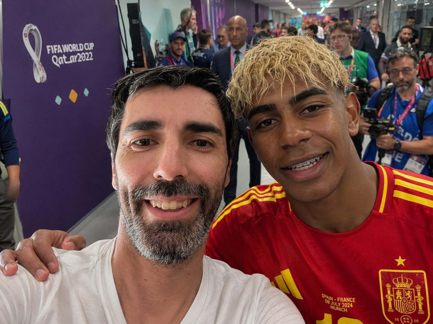 Post-Match Player Selfie – Stadium Tunnel Moment AI prompt World Cup 2026
